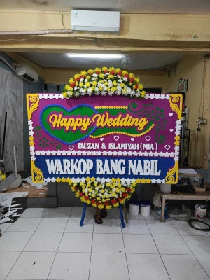 Papan Bunga di Pajang